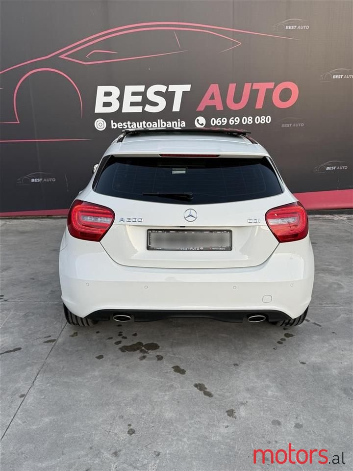 2014' Mercedes-Benz A 200 photo #5