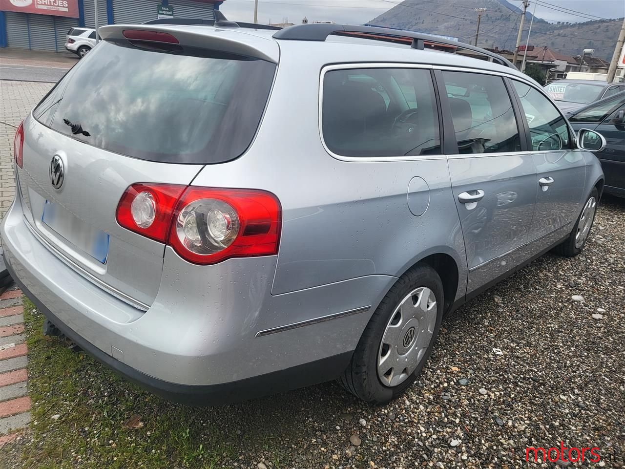 2007' Volkswagen Passat photo #3