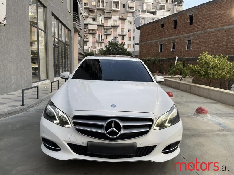 2014' Mercedes-Benz E 220 photo #5