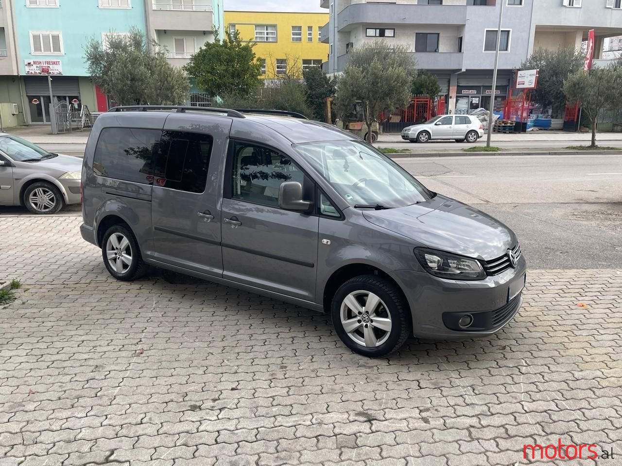 2015' Volkswagen Caddy photo #1