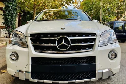 2010' Mercedes-Benz ML 63 AMG