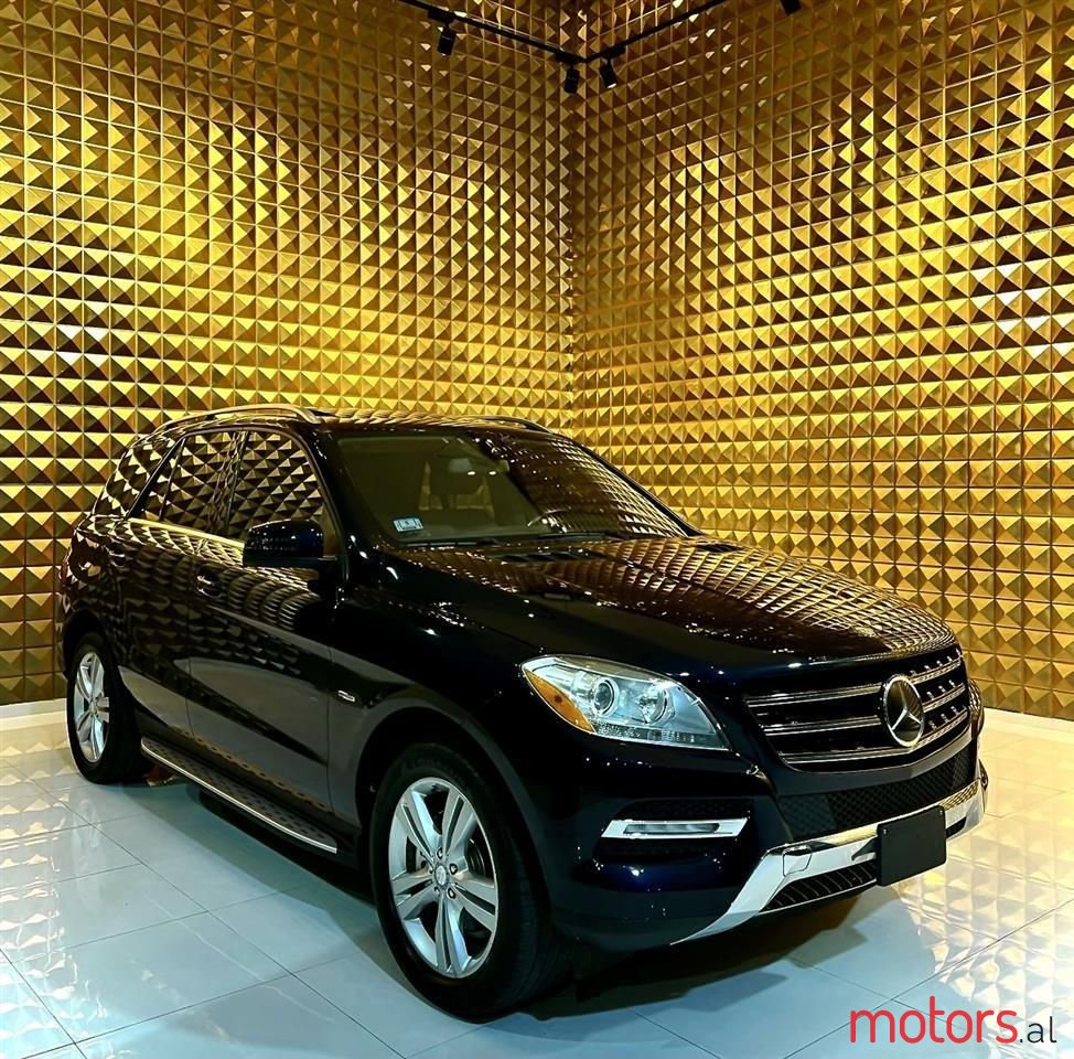 2012' Mercedes-Benz 350 photo #3