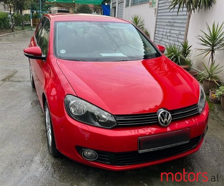 2010' Volkswagen Golf photo #1