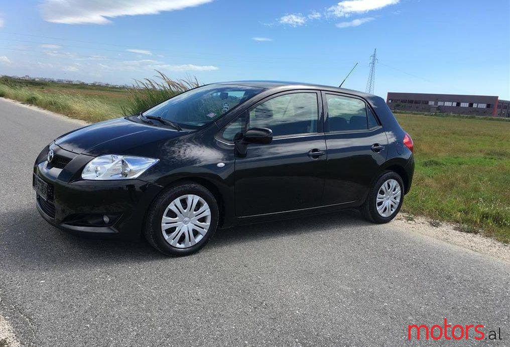2009' Toyota Auris photo #1