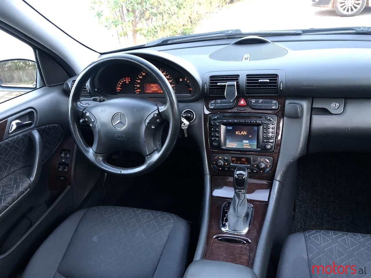 2004' Mercedes-Benz C 200 photo #5