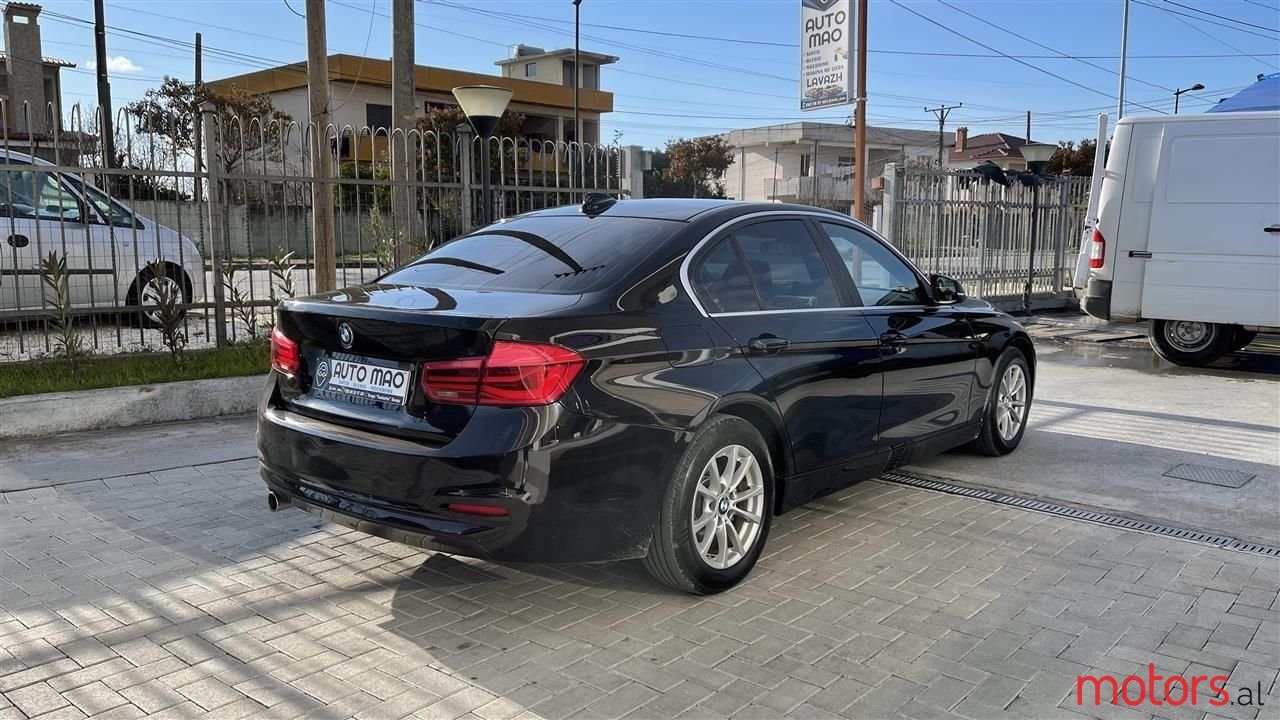 2016' BMW 320 photo #3