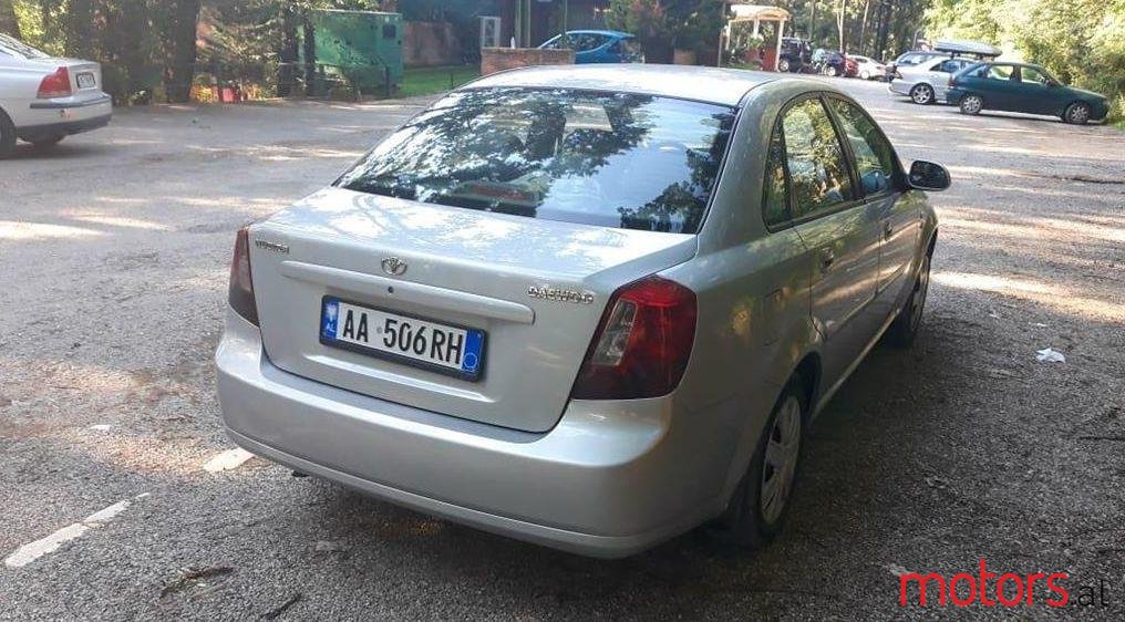 2004' Daewoo Nubira photo #2