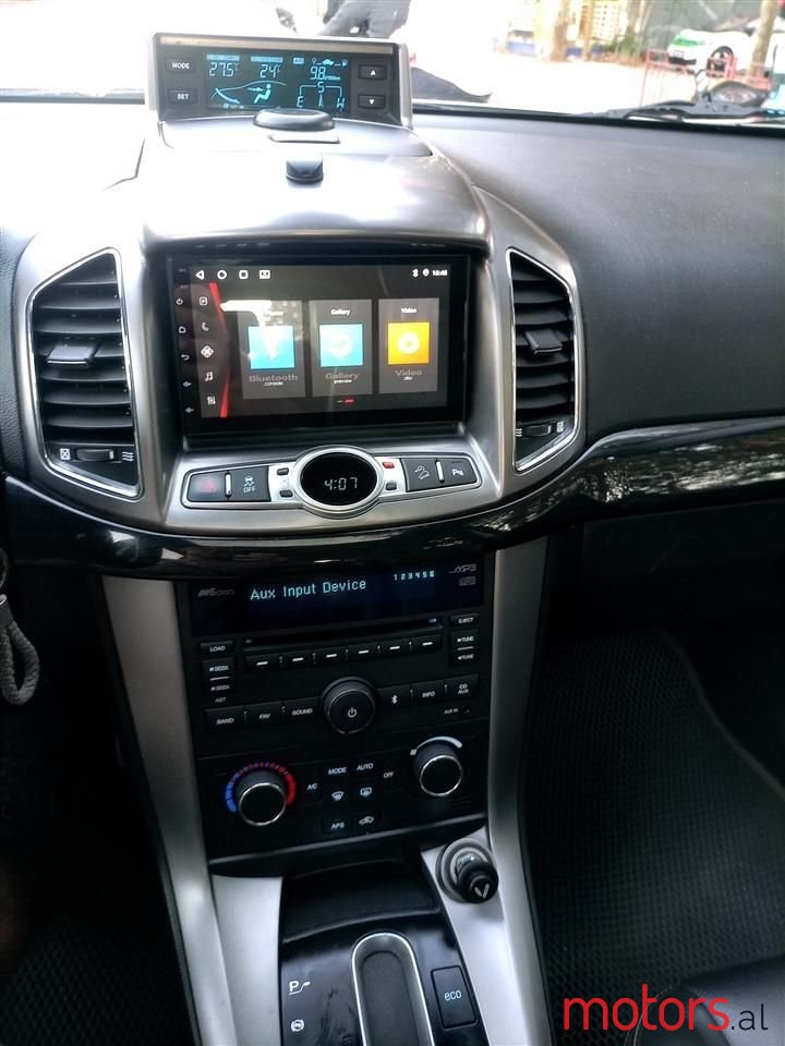 2012' Chevrolet Captiva photo #3