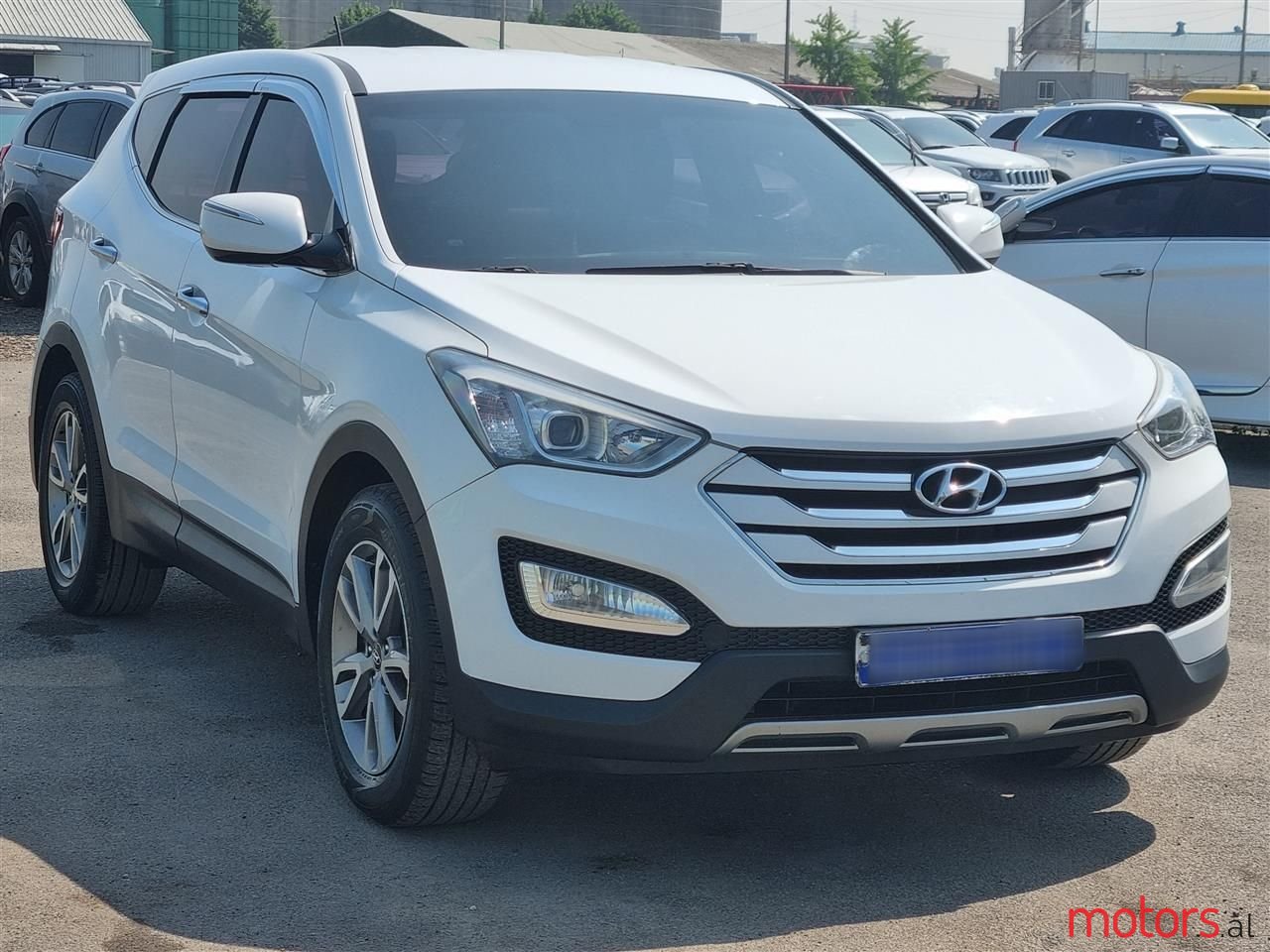 2013' Hyundai Santa Fe photo #2