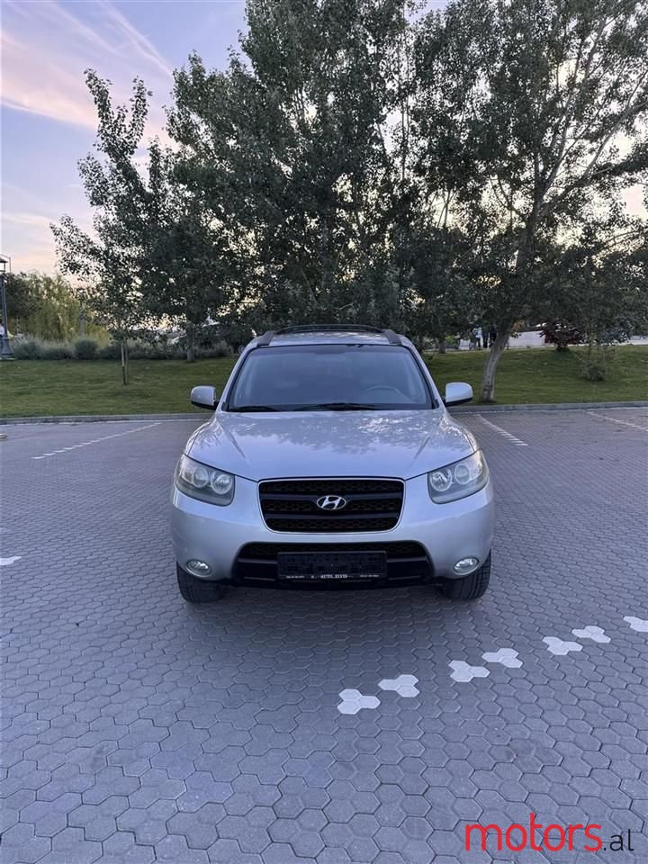 2008' Hyundai Santa Fe photo #1