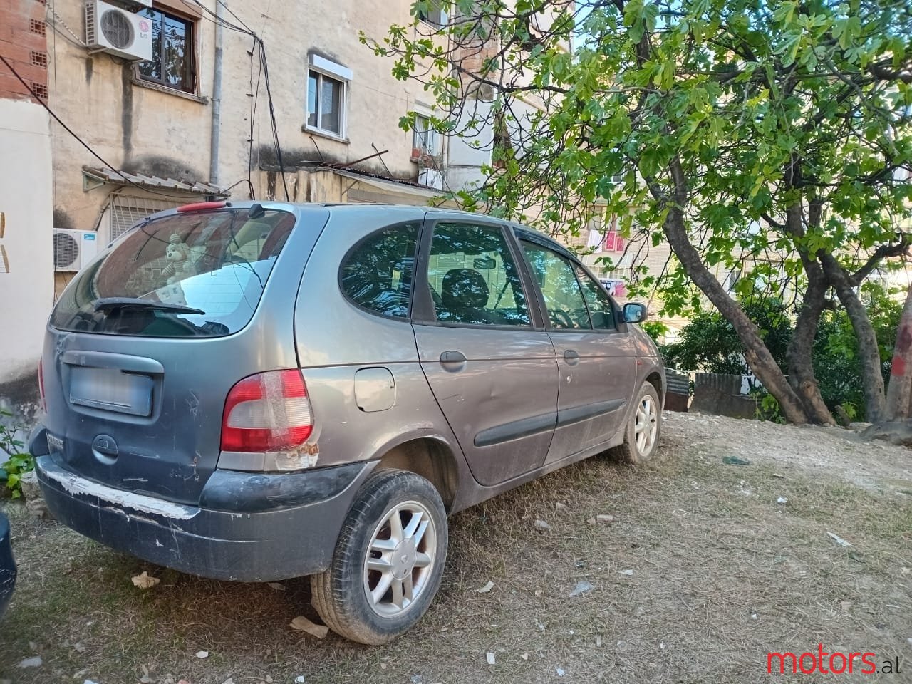 2001' Renault photo #3