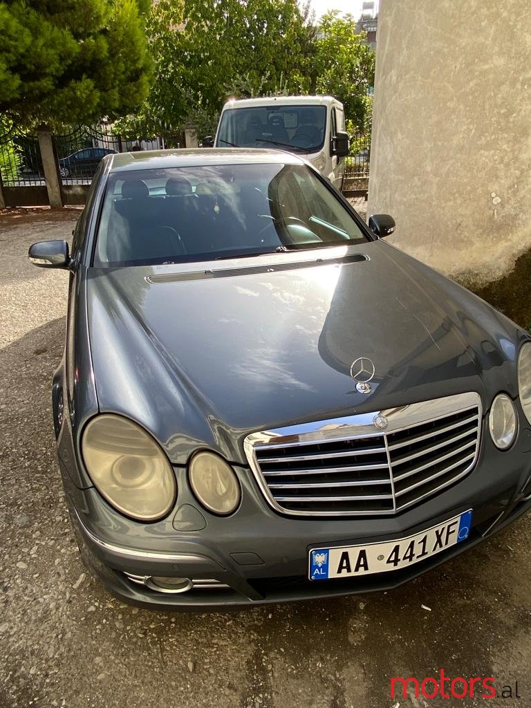 2007' Mercedes-Benz E-Class photo #1
