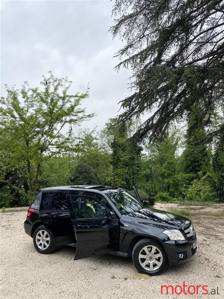 2010' Mercedes-Benz GLK 220 photo #2