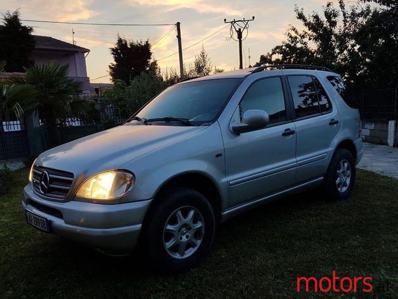 2000' Mercedes-Benz ML 320 photo #1