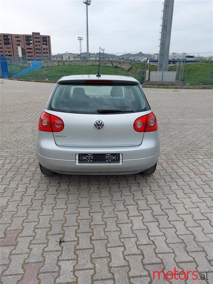 2007' Volkswagen Golf photo #2