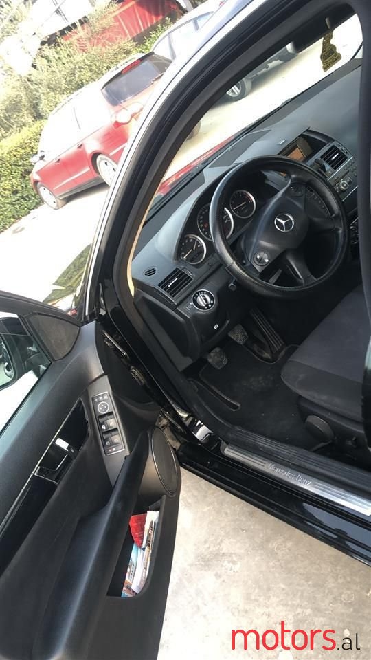 2008' Mercedes-Benz C 220 photo #6