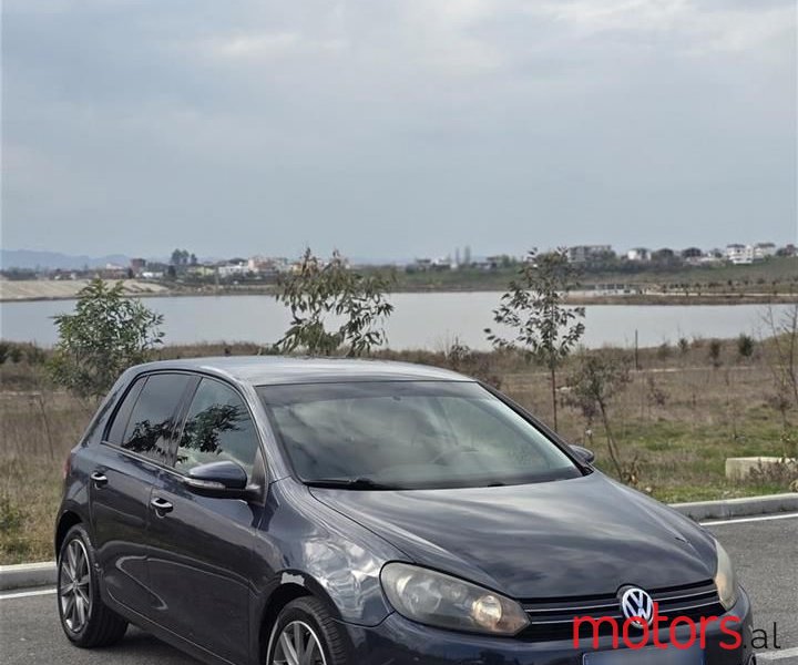 2010' Volkswagen Golf photo #6