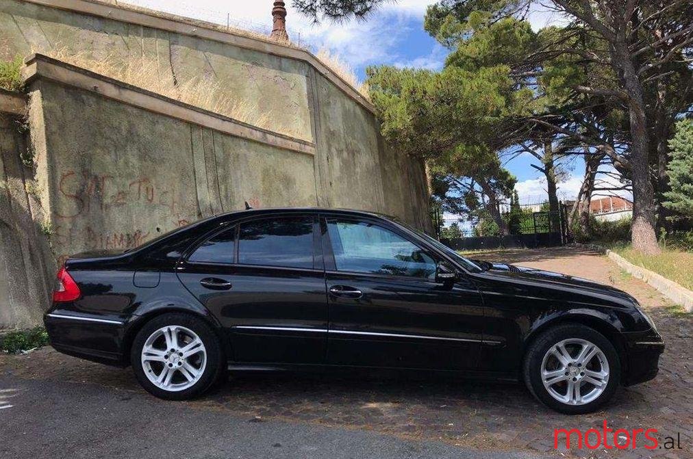 2007' Mercedes-Benz E 280 photo #1