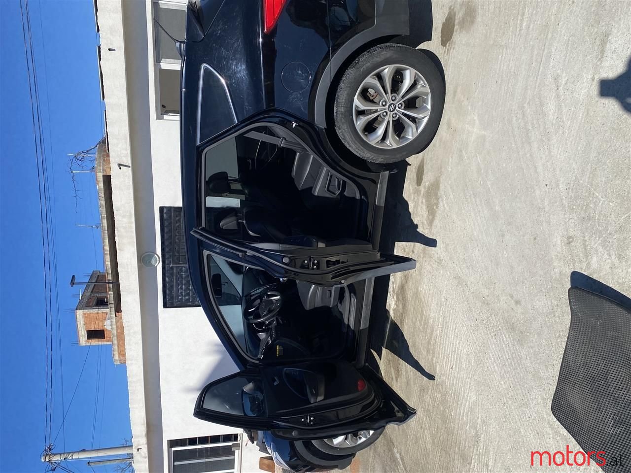 2013' Hyundai Santa Fe photo #4