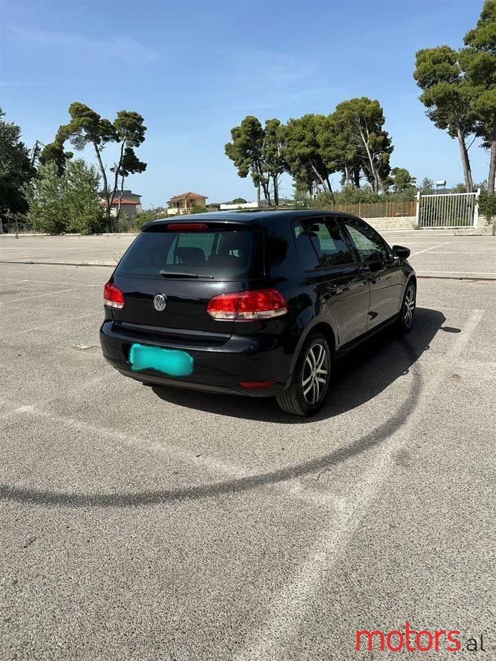 2009' Volkswagen Golf photo #6
