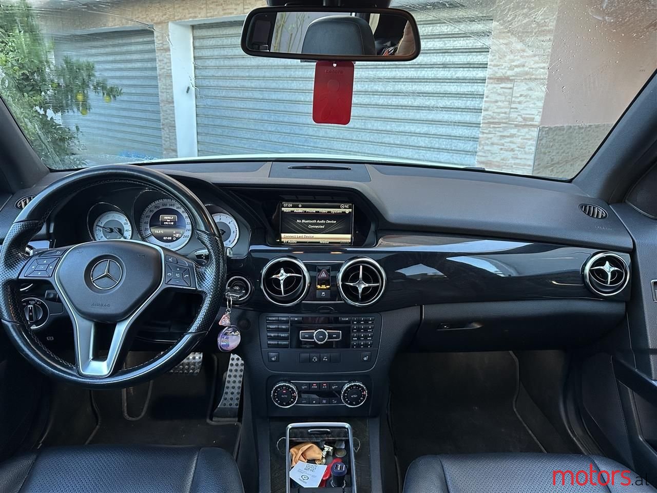 2014' Mercedes-Benz GLK 250 photo #2