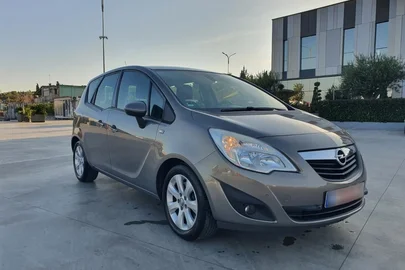 2011' Opel Meriva