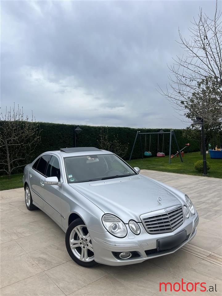 2008' Mercedes-Benz E 280 photo #1