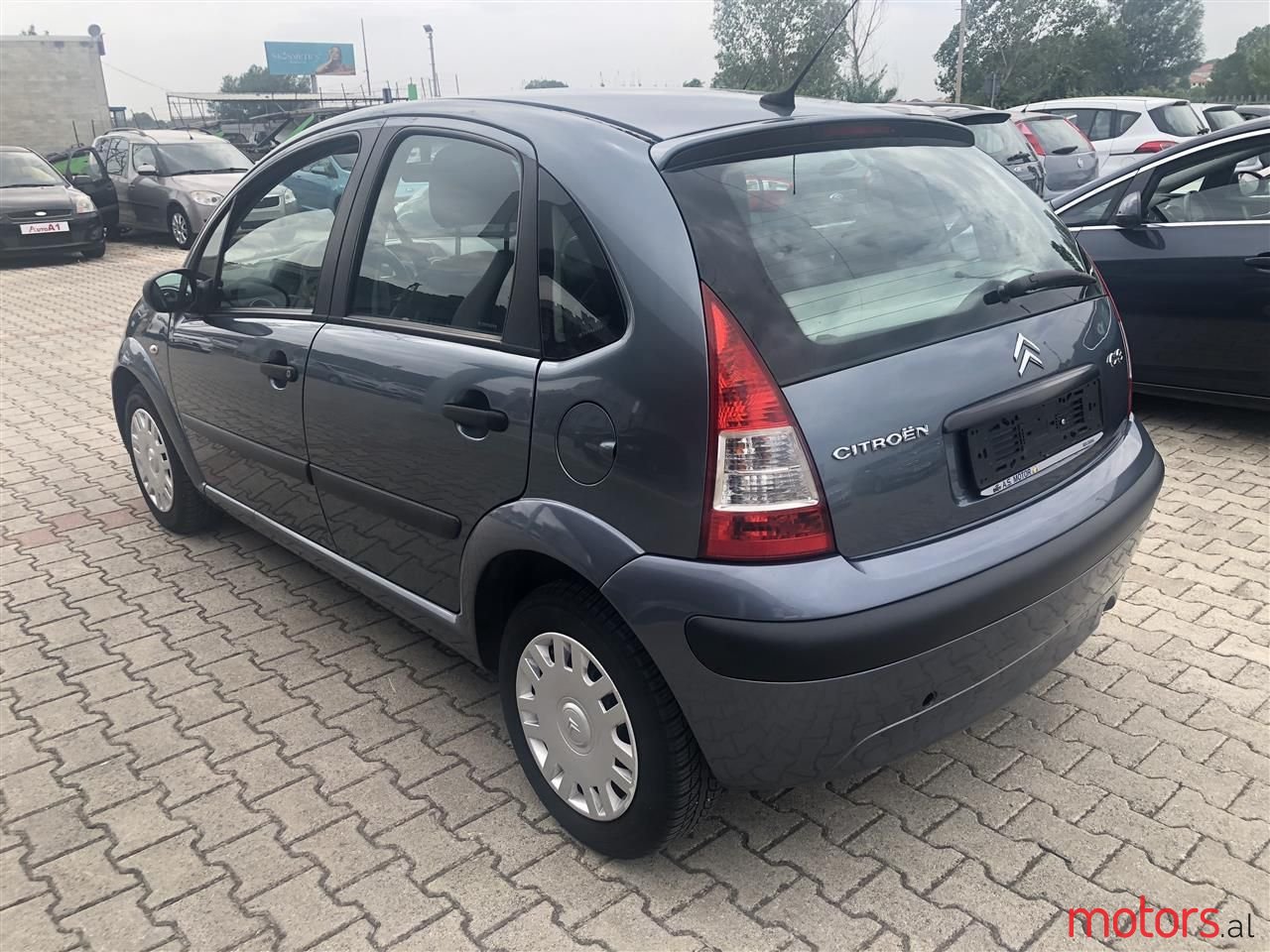 2008' Citroen C3 photo #2