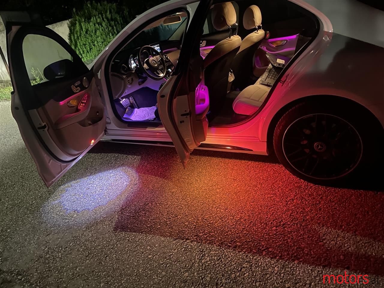 2016' Mercedes-Benz C 63 AMG photo #2