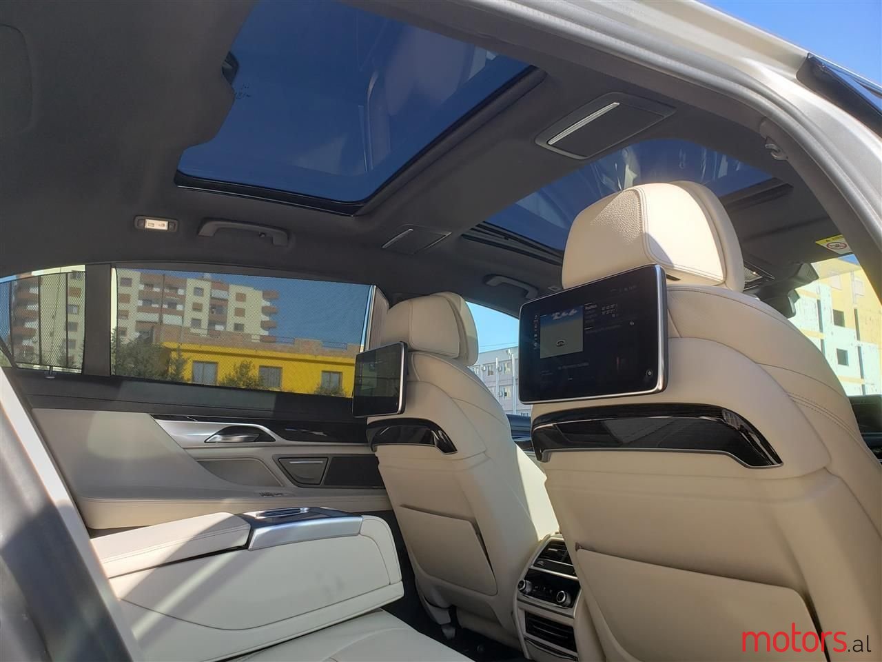 2020' BMW 730 photo #3