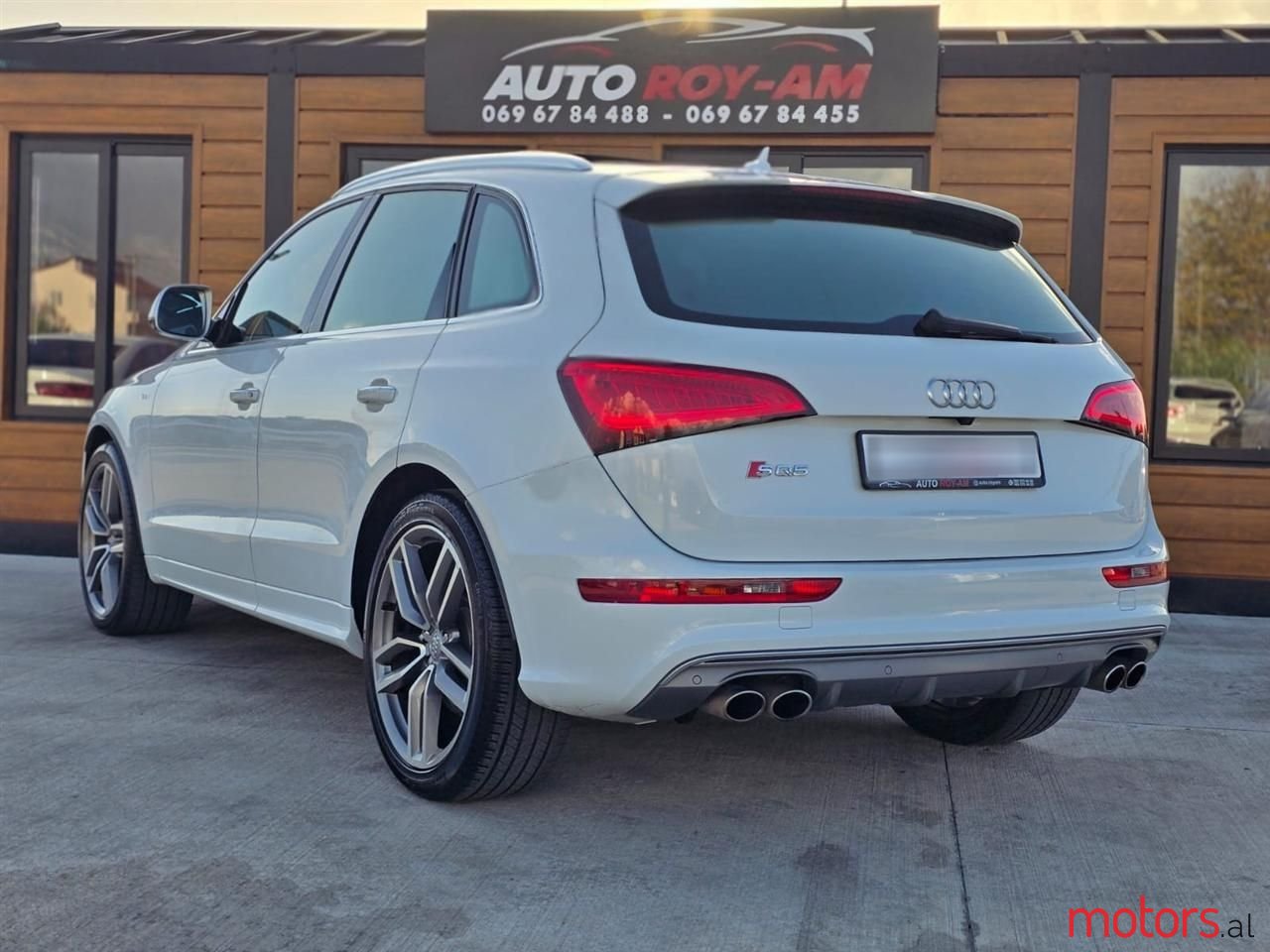 2015' Audi SQ5 photo #3