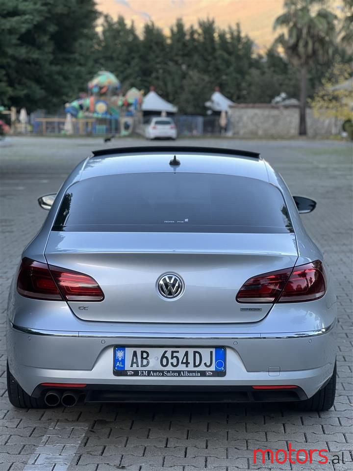 2013' Volkswagen photo #3