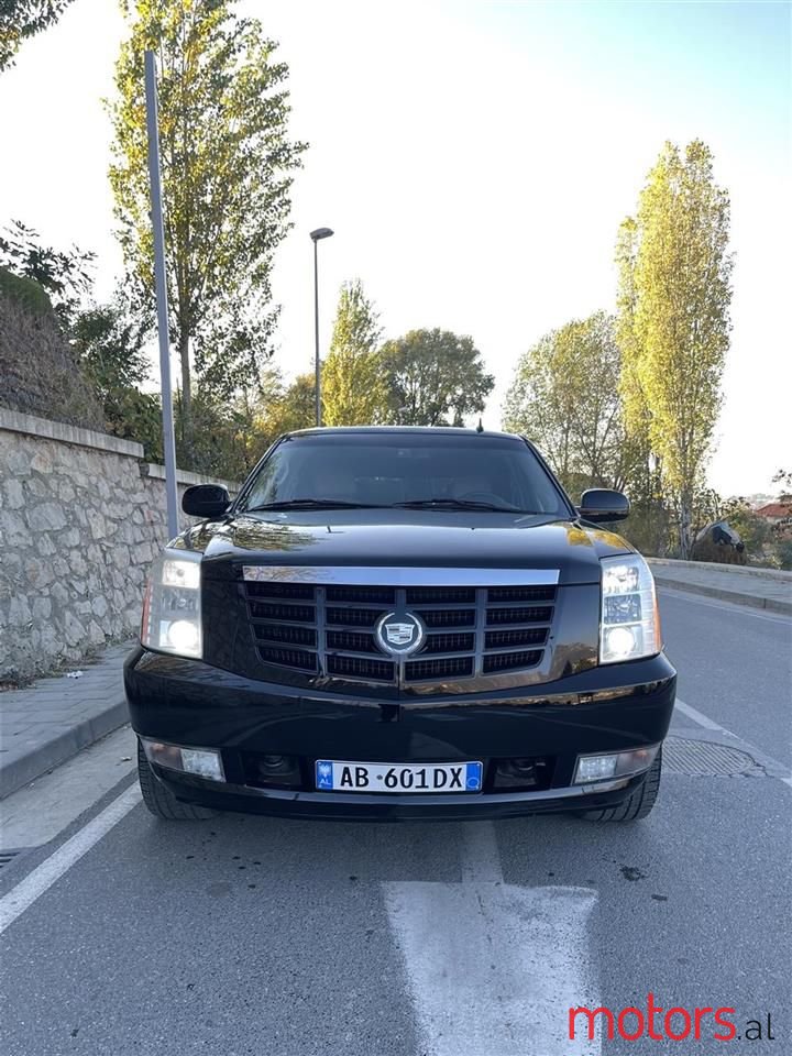 2008' Cadillac Escalade photo #5