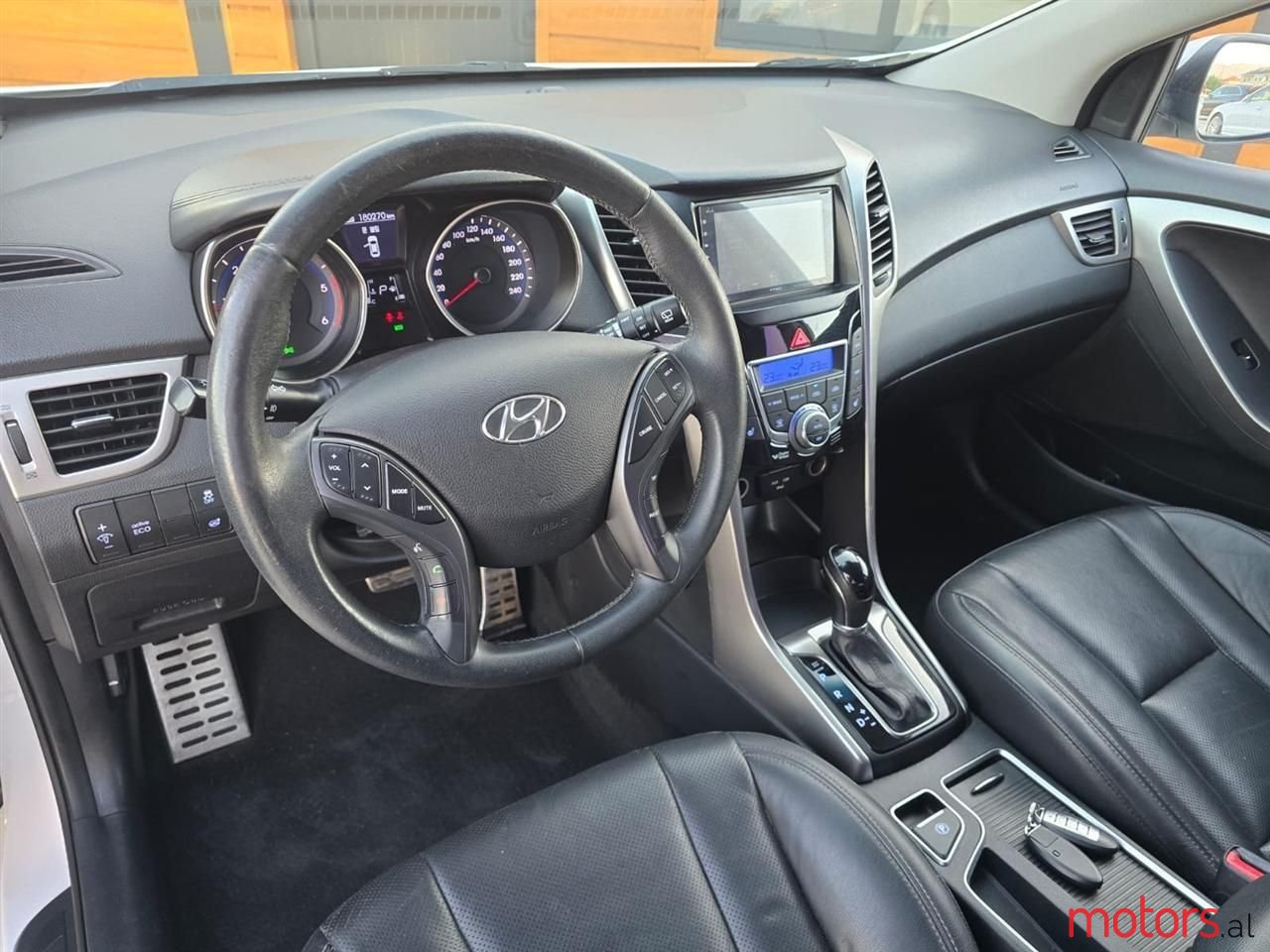 2012' Hyundai i30 photo #5