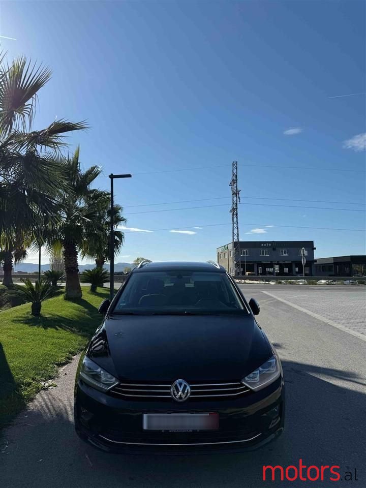 2014' Volkswagen Golf Sportvan photo #1
