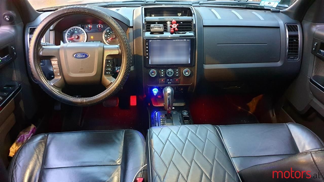 2011' Ford Escape photo #1