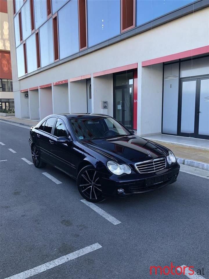 2005' Mercedes-Benz C 200 photo #6