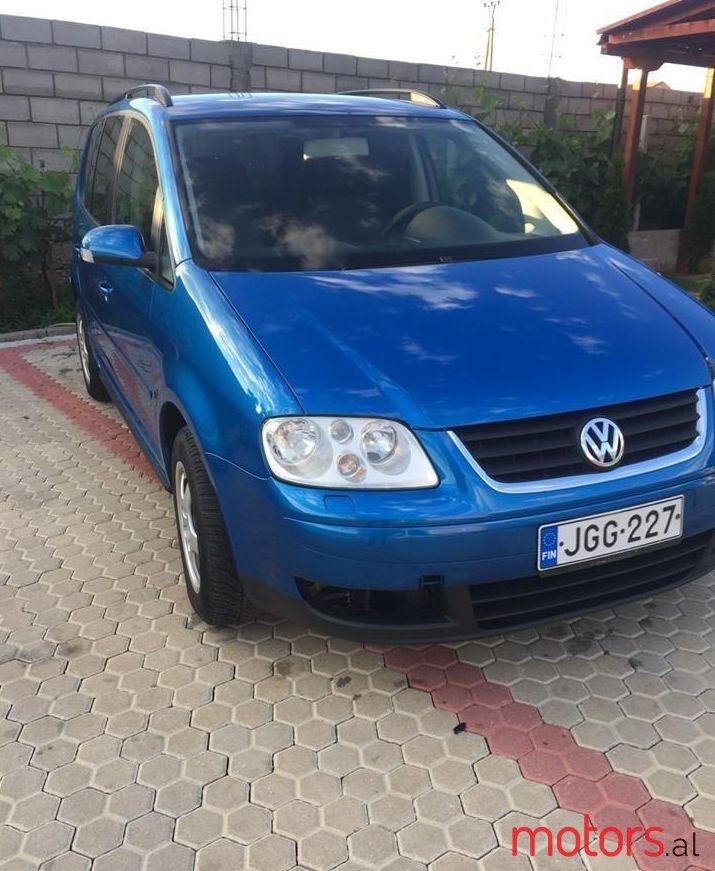 2005' Volkswagen Touran photo #1