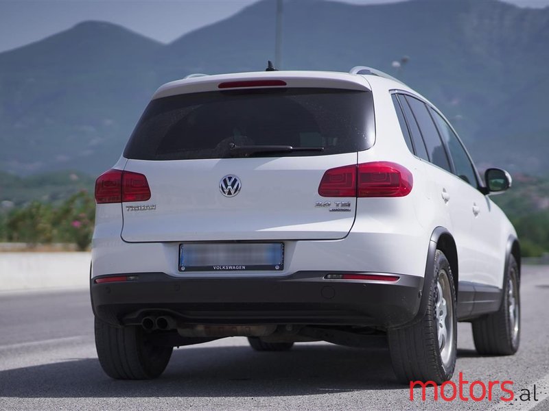 2013' Volkswagen Tiguan photo #6