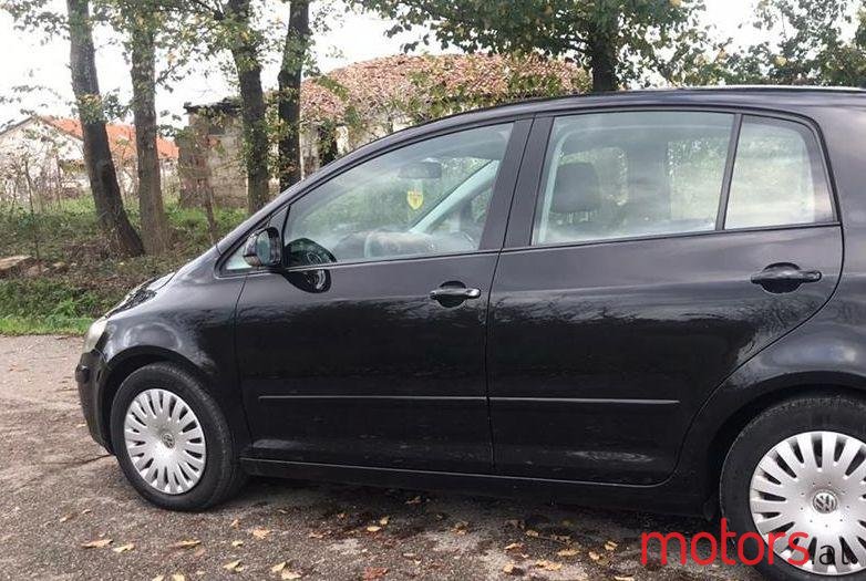 2006' Volkswagen Golf Plus photo #1