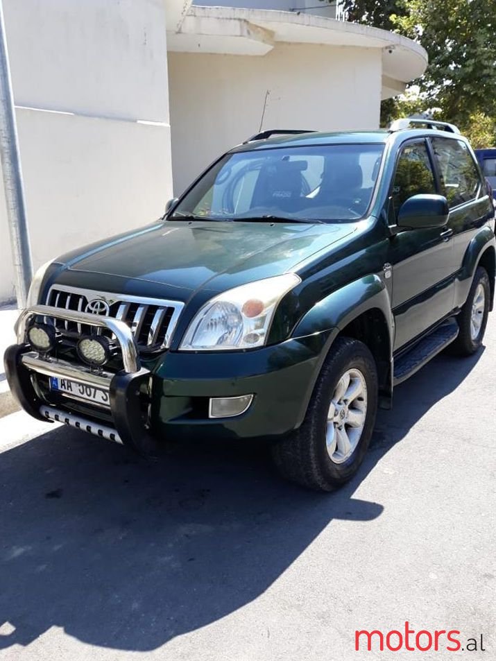 2003' Toyota Land Crusier photo #1