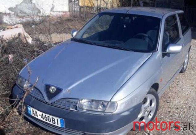 2000' Alfa Romeo Alfa 145 photo #1