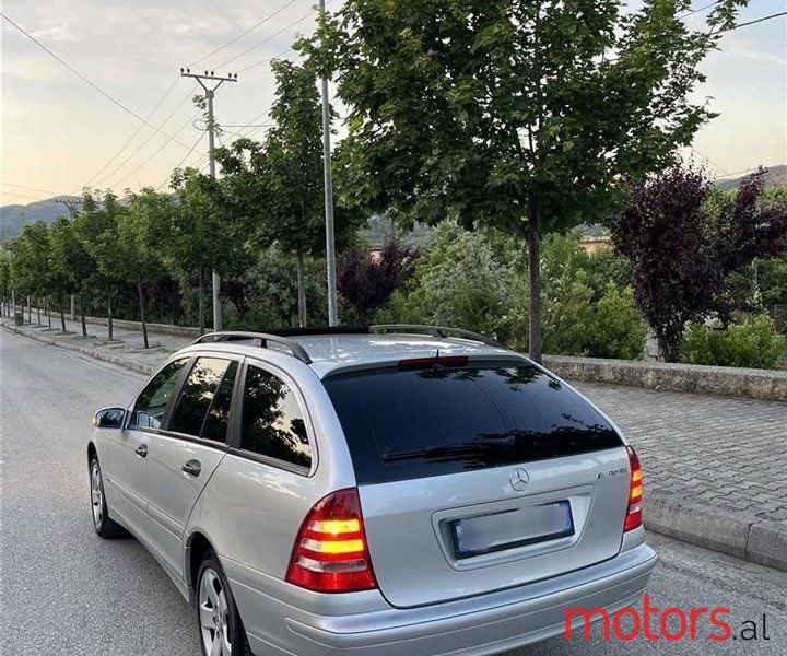 2005' Mercedes-Benz C 230 photo #2