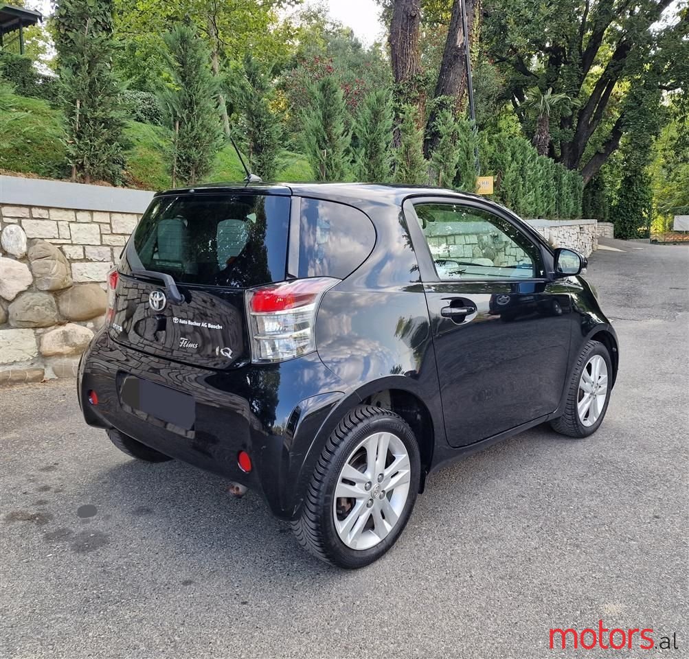 2010' Toyota iQ photo #5