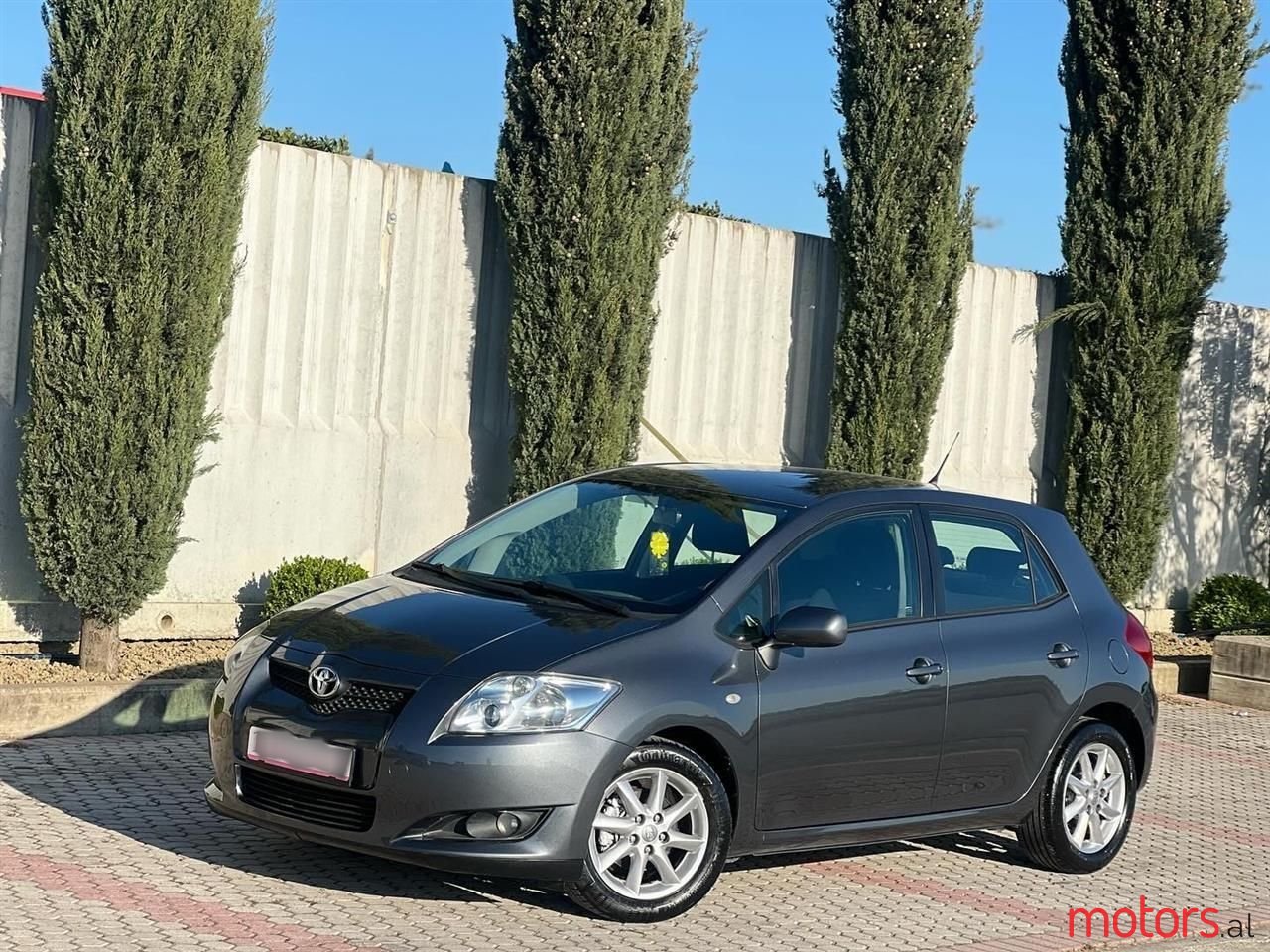 2008' Toyota Auris photo #1