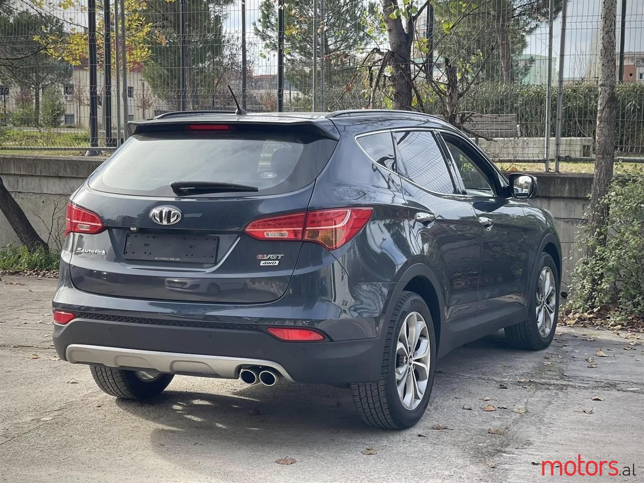 2013' Hyundai Santa Fe photo #4