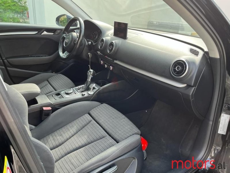 2016' Audi A3 photo #6