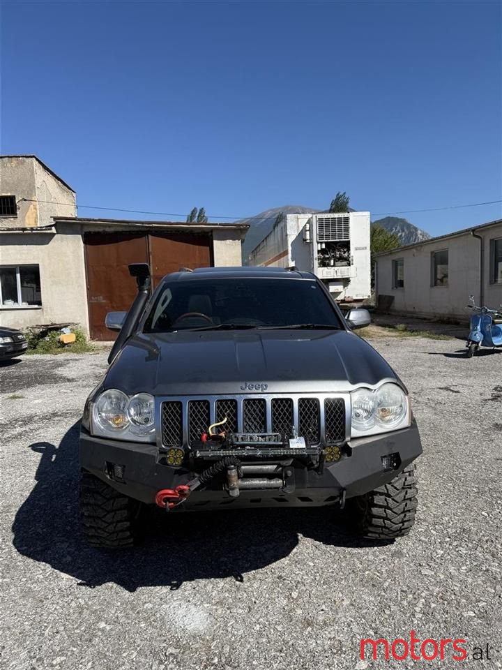 2006' Jeep Grand Cherokee photo #3