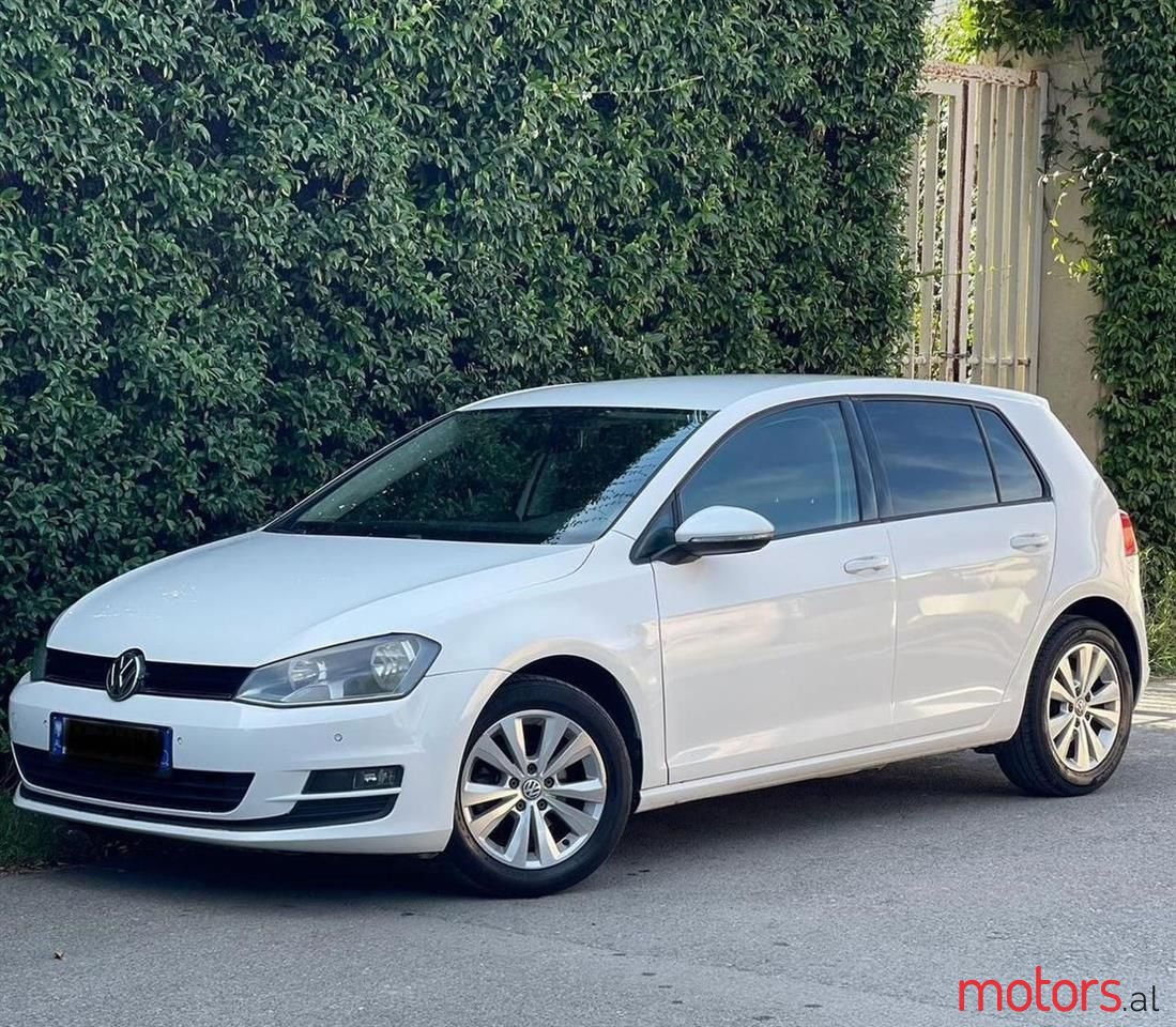 2014' Volkswagen Golf photo #1