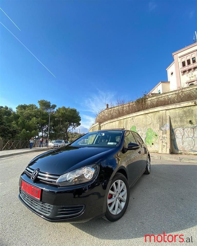2010' Volkswagen Golf photo #4